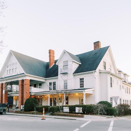 The Nuwray Hotel & Carriage House Burnsville Bagian luar foto