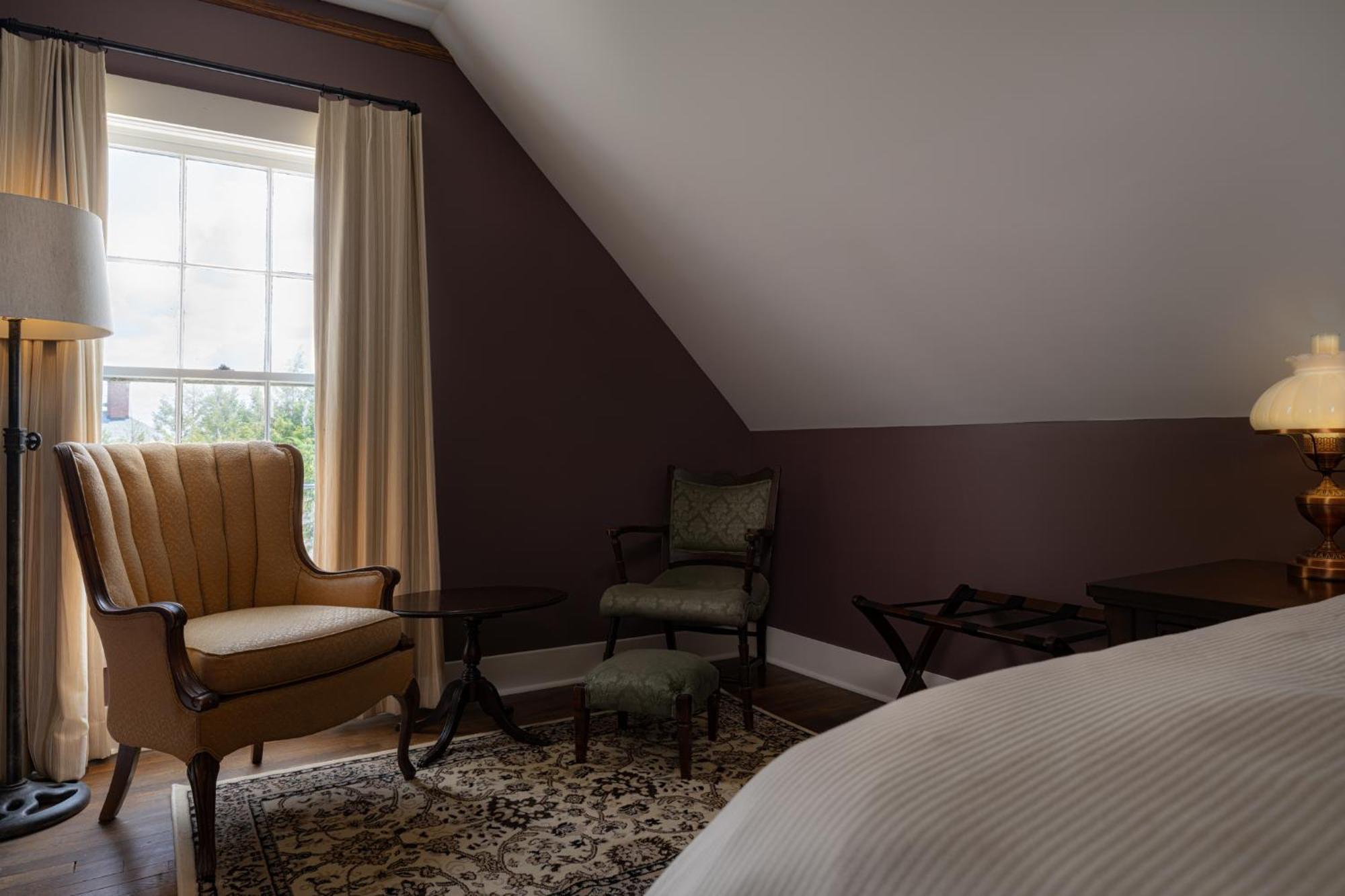 The Nuwray Hotel & Carriage House Burnsville Bagian luar foto