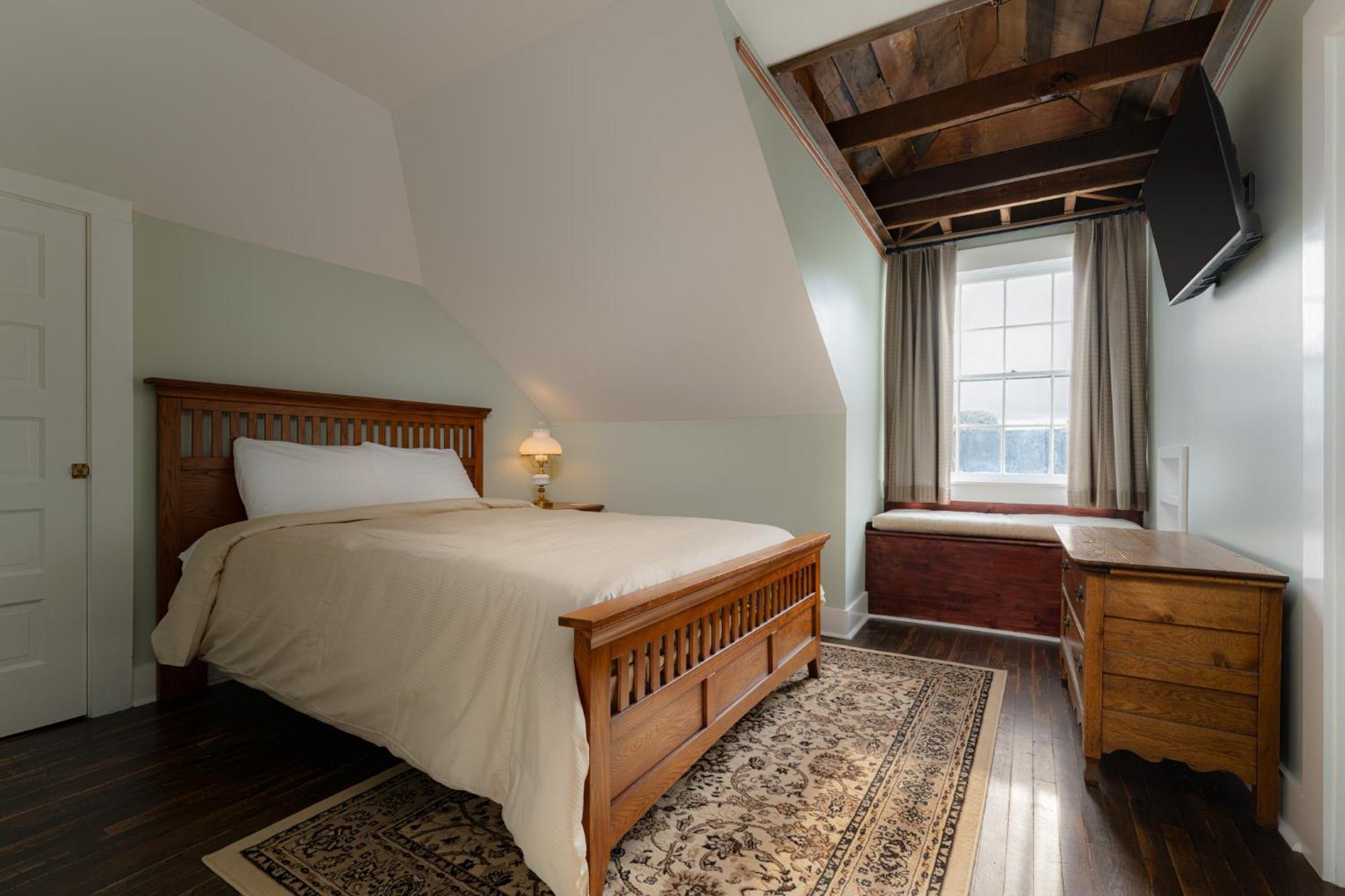 The Nuwray Hotel & Carriage House Burnsville Bagian luar foto