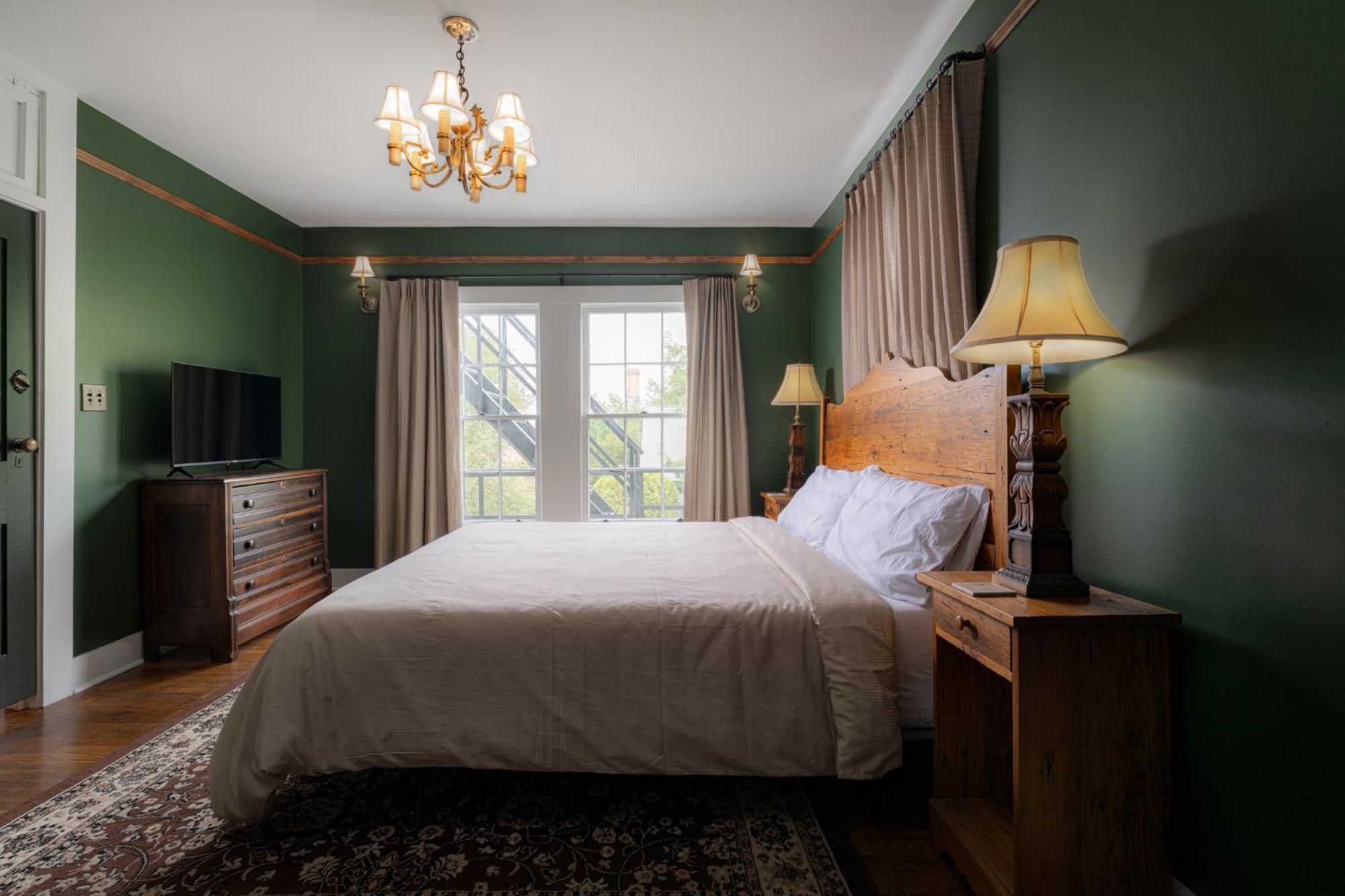 The Nuwray Hotel & Carriage House Burnsville Bagian luar foto