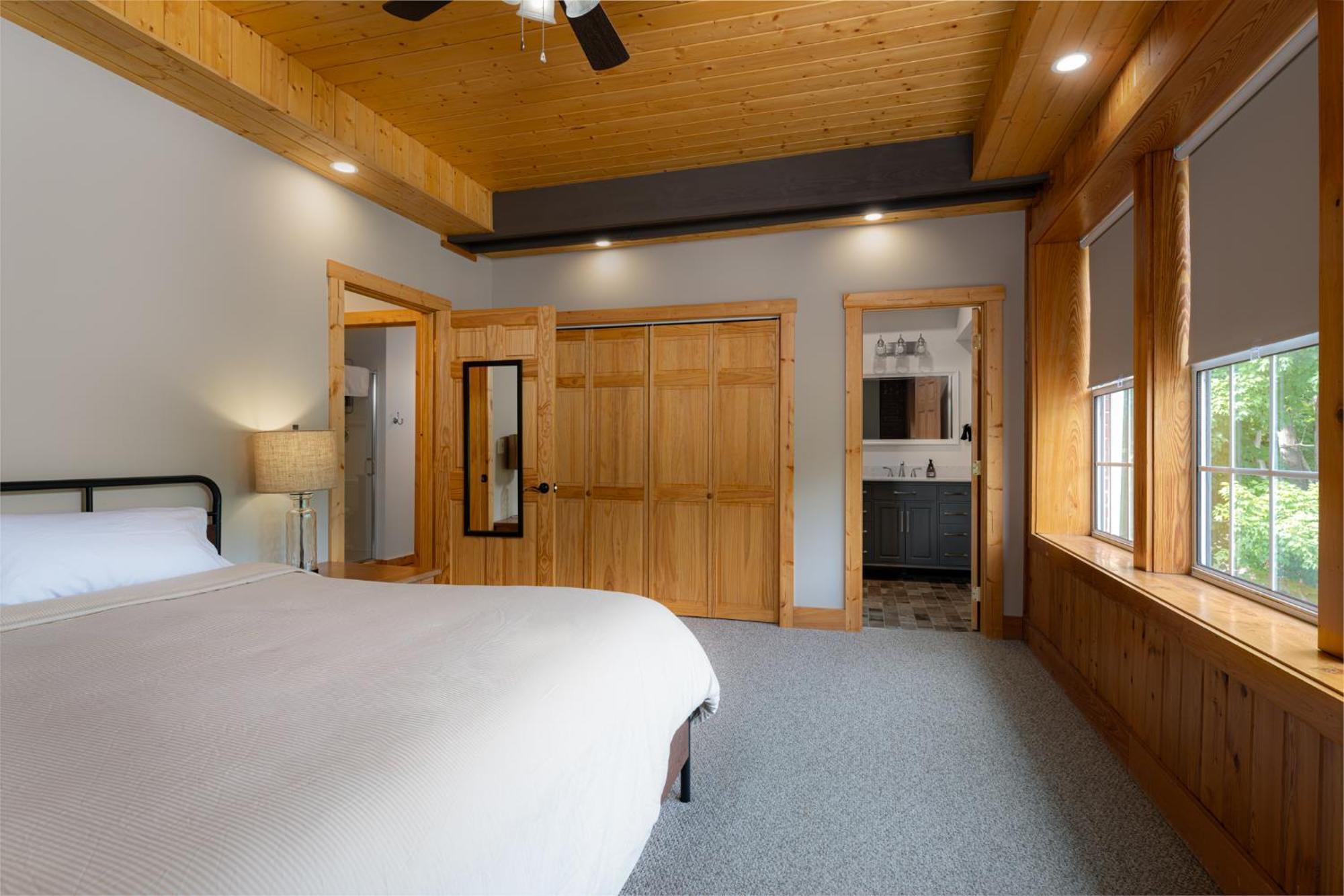 The Nuwray Hotel & Carriage House Burnsville Bagian luar foto